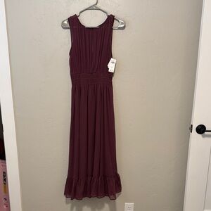 Elegant Sleeveless Purple Midi Dress